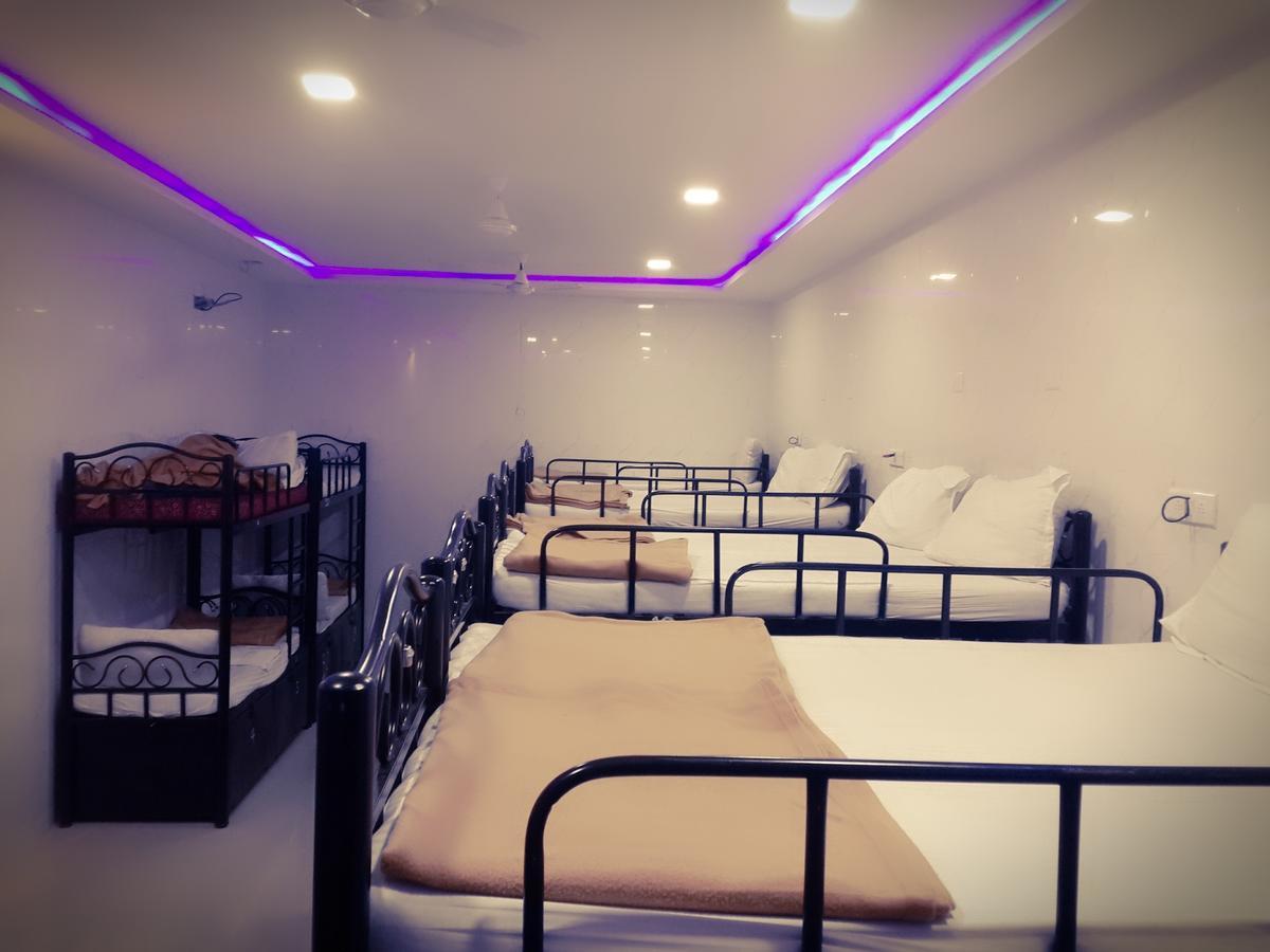 Star Dormitory Bombaim Exterior foto