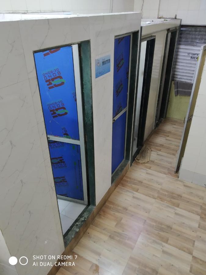 Star Dormitory Bombaim Exterior foto