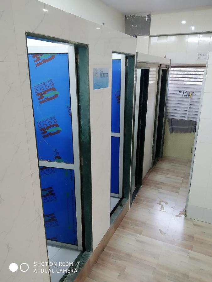 Star Dormitory Bombaim Exterior foto