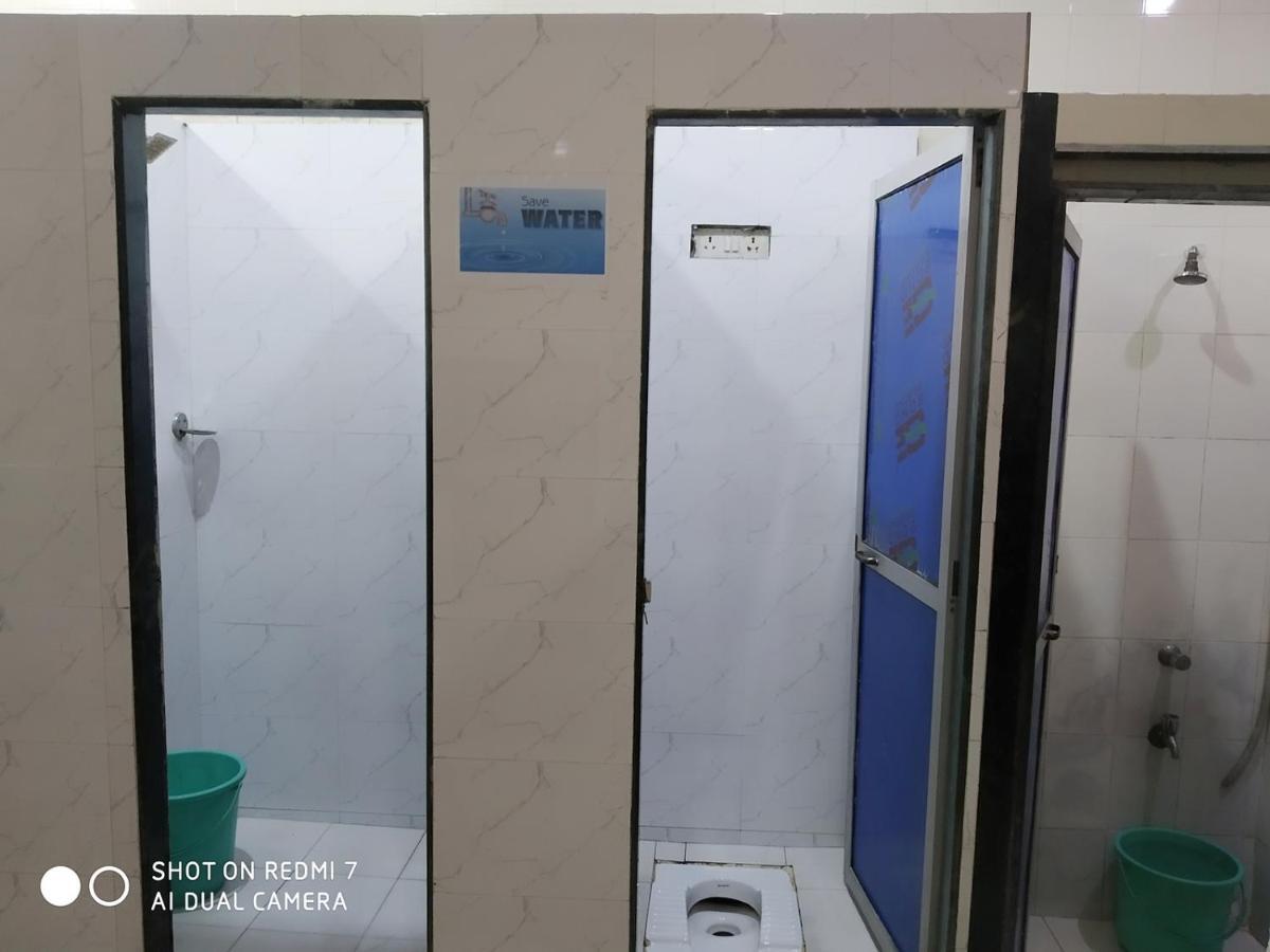 Star Dormitory Bombaim Exterior foto